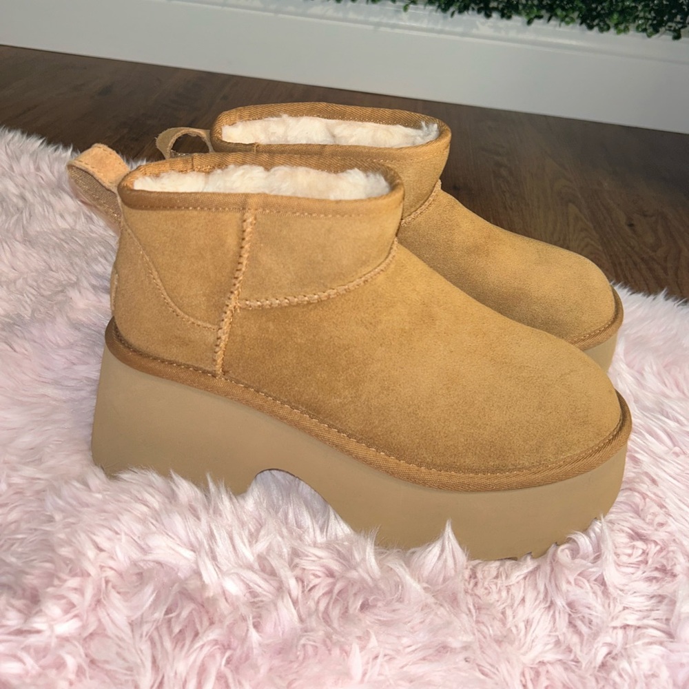 Women’s Ugg Classic Ultra Mini New Height Boots